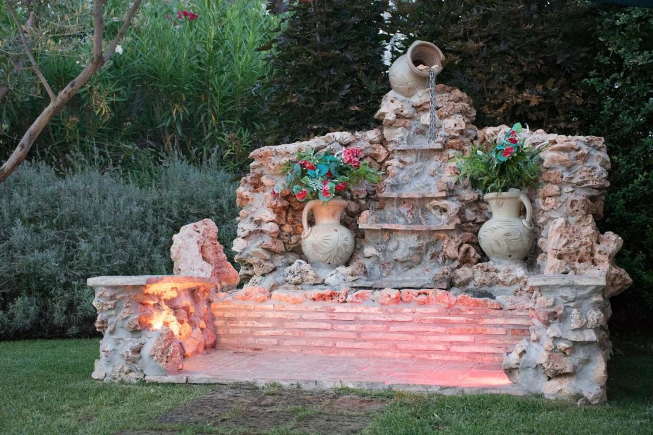 مبيت وإفطار جوليانوفا La Vecchia Fontana Del Convento المظهر الخارجي الصورة