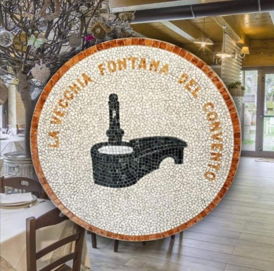 مبيت وإفطار جوليانوفا La Vecchia Fontana Del Convento المظهر الخارجي الصورة